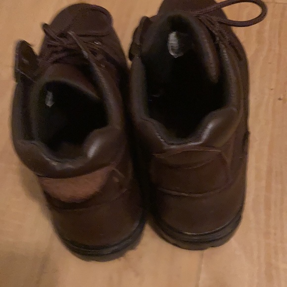 Work Abouts- Oil and slip resistant Boots - Picture 5 of 8